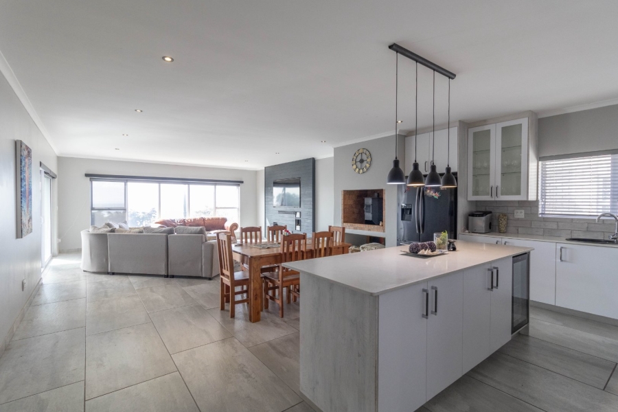 3 Bedroom Property for Sale in Kleinkoornhuis Western Cape